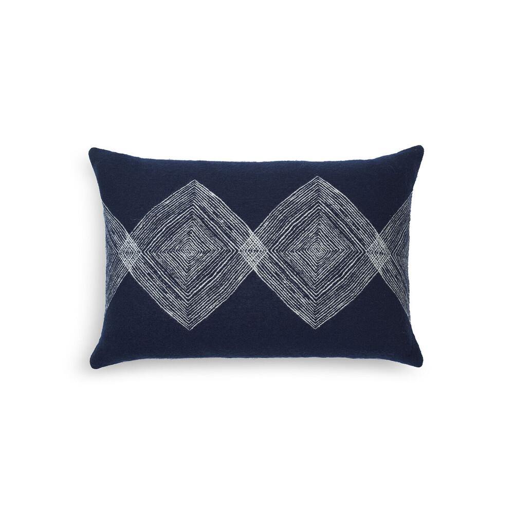 COJIN LUMBAR NAVY LINEAS ROMBOS - CARMAN Showroom