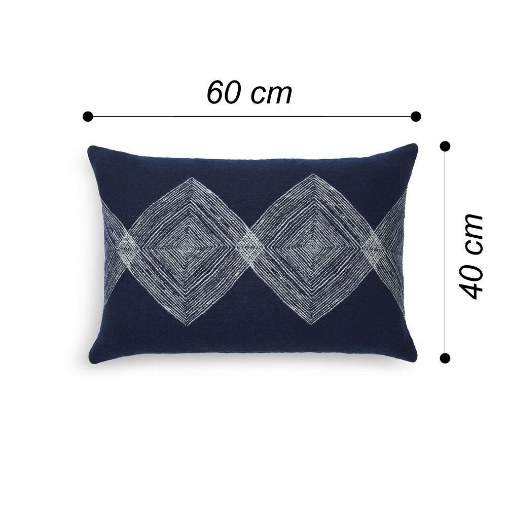 COJIN LUMBAR NAVY LINEAS ROMBOS - CARMAN Showroom