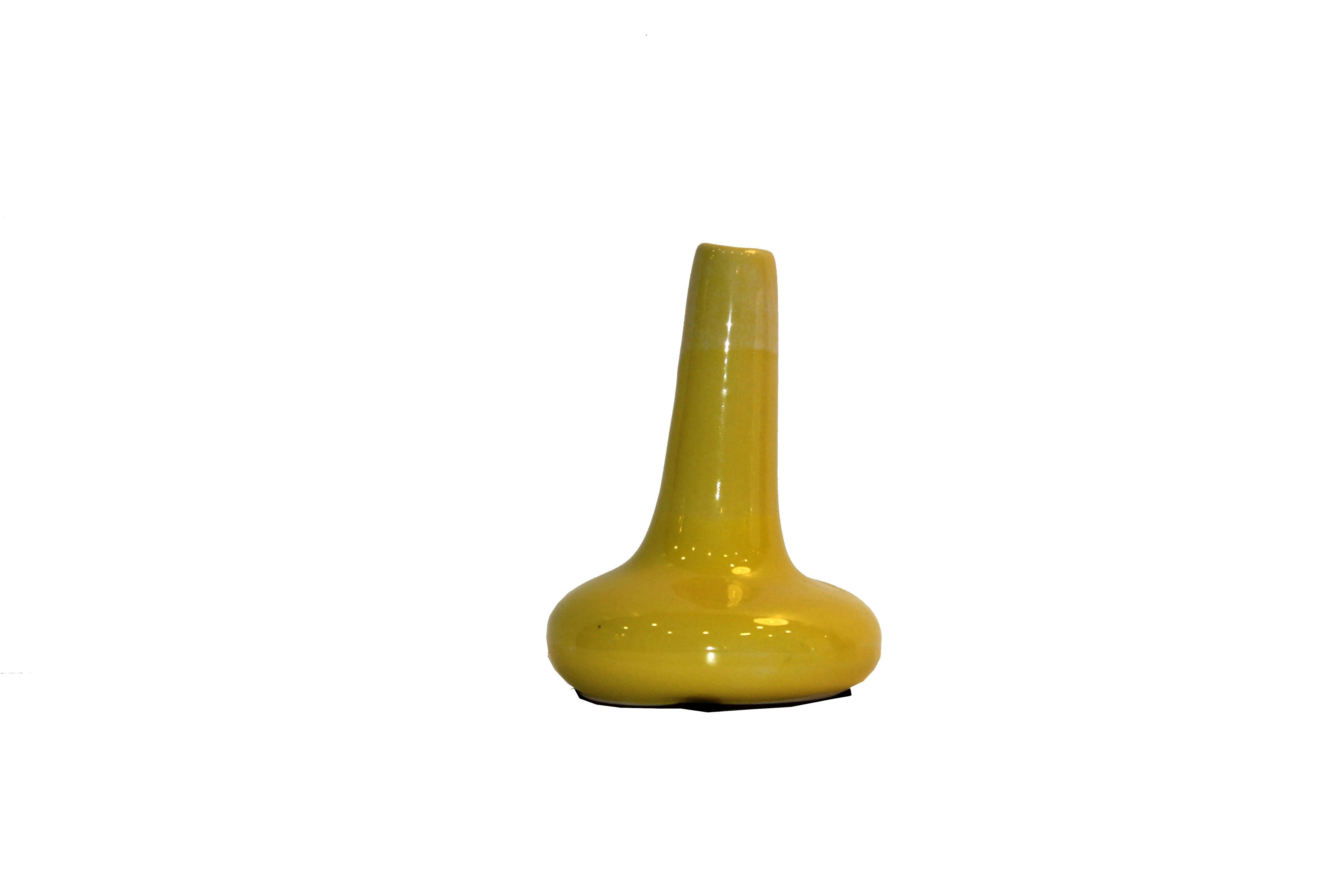 JUEGO DE JARRON Y BOWL AMARILLO Y BLANCO - CARMAN Showroom